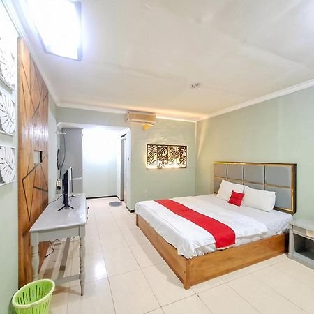 Reddoorz Near Stadion Semeru Lumajang Jawa Timur Buitenkant foto